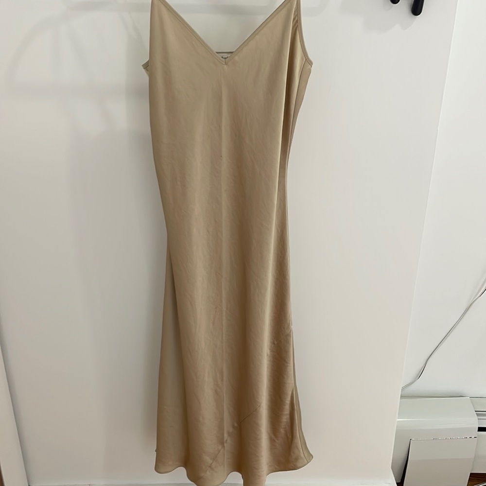 NWOT aritzia Wilfred only slip midi dress in champagne color